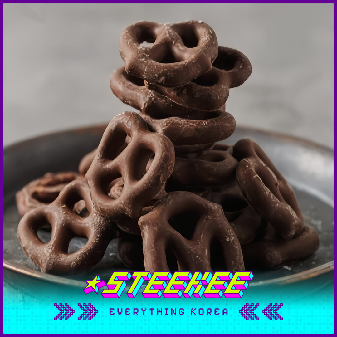 PEACOCK Sweet Chocolate Pretzels One-bite Snack 105g by Steekee Korea 4171