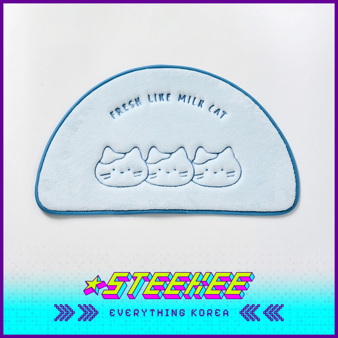 BUTTER SHOP Butter Family Half-Moon Soft Bedroom Living Room Anti-slip Floor Mat by Steekee Korea 4354