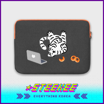 MUZIK TIGER Doughnut White Tiger Laptop Tablet Ipad Pouch Sleeve Grey by Steekee Korea 2551