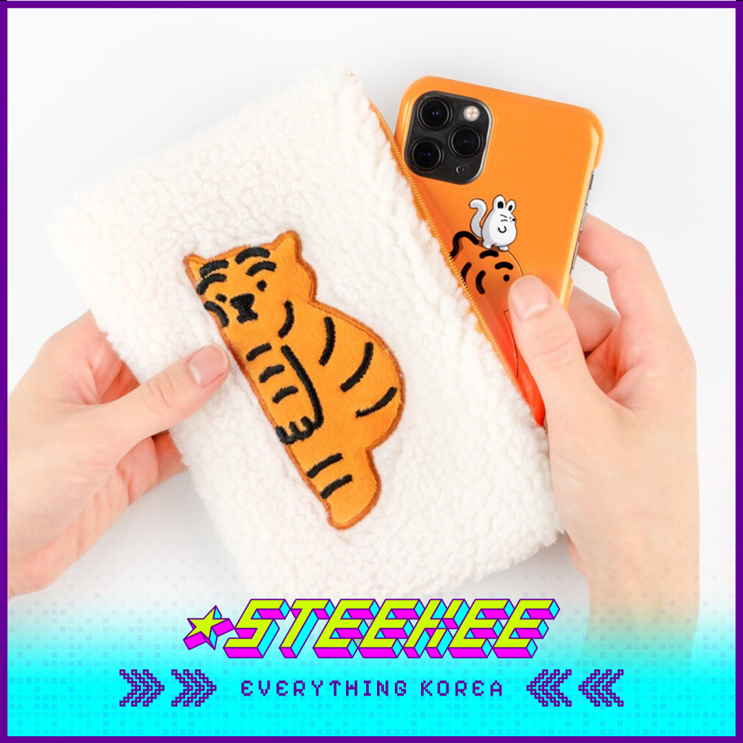 MUZIK TIGER Fuzzy Plush Pouch Case with Zip by Steekee Korea 2595