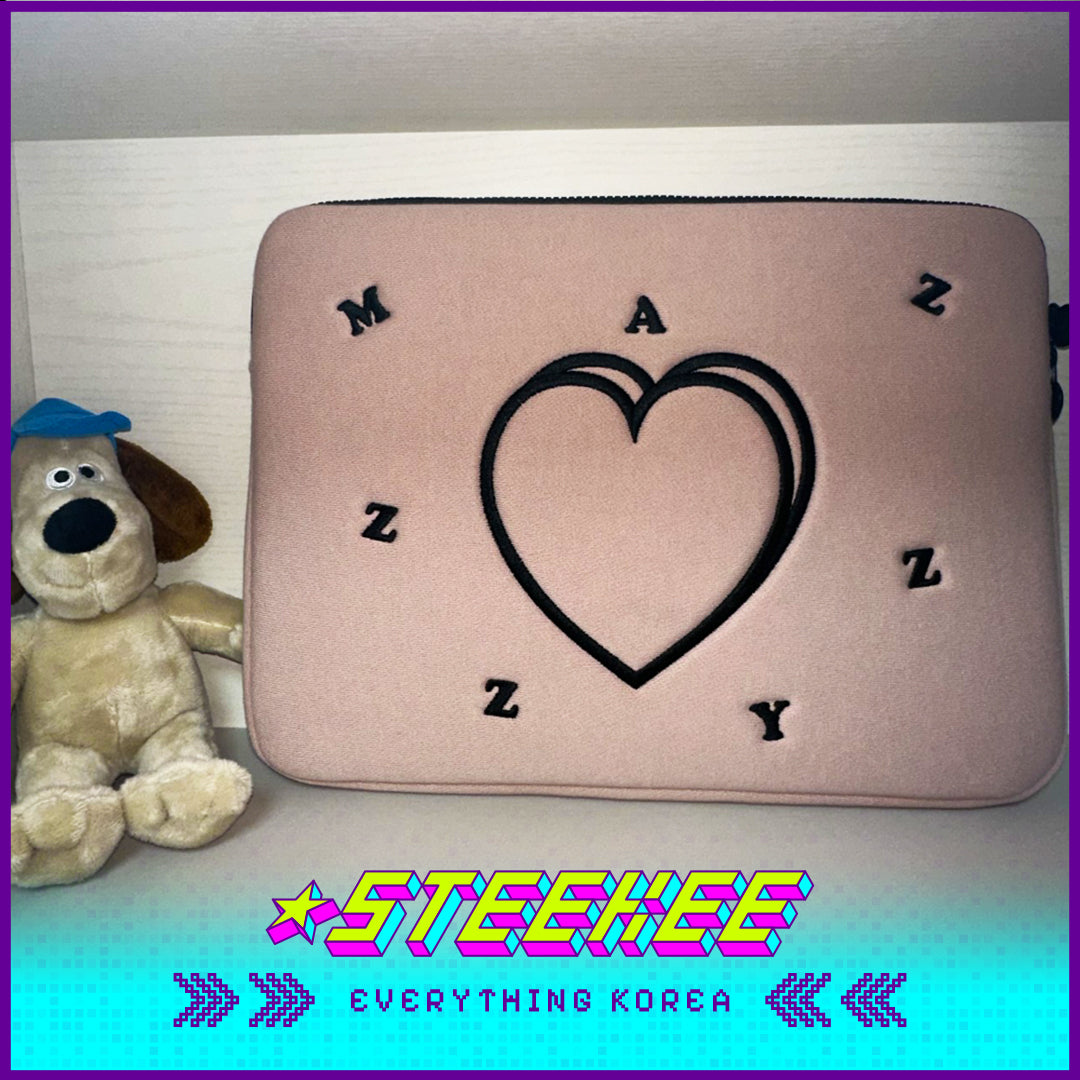 MAZZZZY Signature Heart-shaped Thickened Pink Computer Bag Laptop Ipad Pouch by Steekee Korea 4217