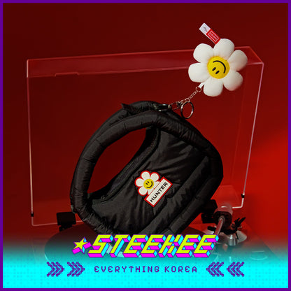 Wiggle Wiggle × HUNTER Co-Branded Daisy Toy Keychain Pendant Accessories by Steekee Korean 4442