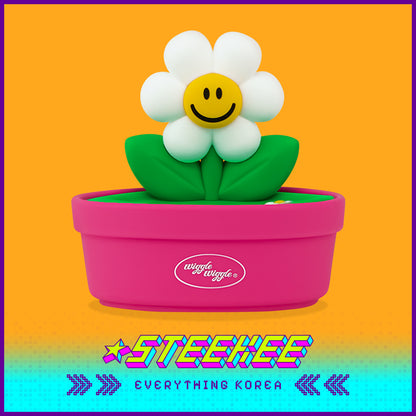 Wiggle Wiggle Smile We Love Daisy Silicone Soap Tray Home Bathroom Washbasin Soap Drain Box by Steekee Korea 4451