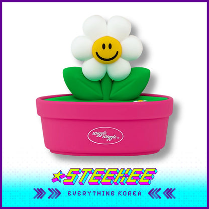 Wiggle Wiggle Smile We Love Daisy Silicone Soap Tray Home Bathroom Washbasin Soap Drain Box by Steekee Korea 4451