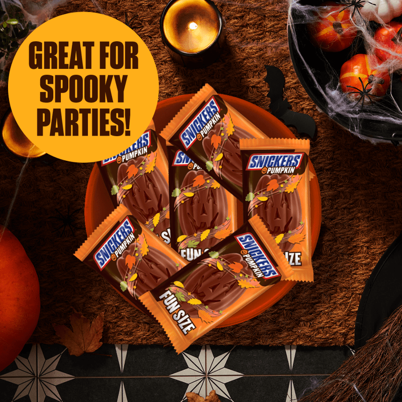 SNICKERS Halloween Treats Fun Size Chocolate Candy Pumpkin Shapes 155g Ghoulish Green 188g